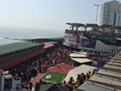 Miraflores: Restringen acceso de hinchas brasileños a Larcomar por exceso de aforo