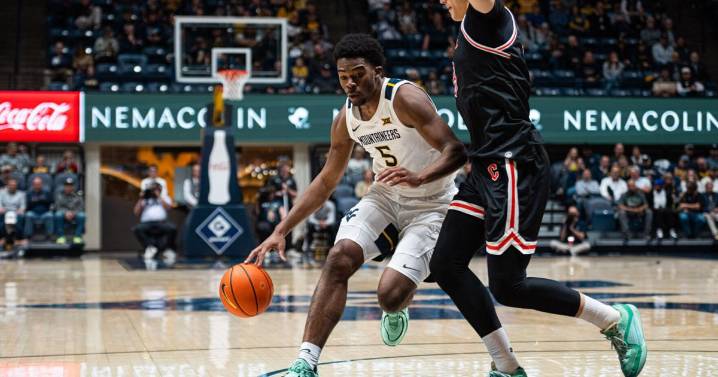 Freshman Thomas making early impact for WVU men's basketball team