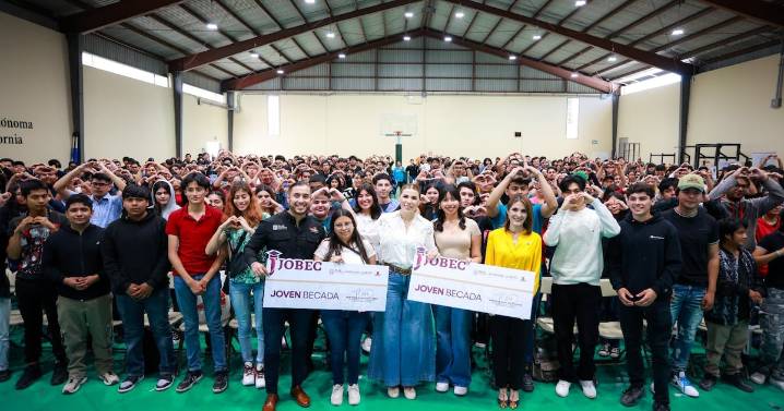 Reducción histórica de la pobreza y apoyo a 600 mil estudiantes marcan gobierno de Marina del Pilar