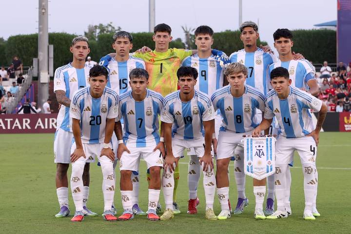 Todos los jugadores. Convocados de la selección argentina Sub 17 para el partido vs. México, por el Mundial 2025