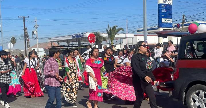 Cierres viales en Rosarito por desfile del 115 aniversario de la Revolución Mexicana