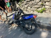 Embiste camión materialista a conductor de motoneta en Playa del Carmen