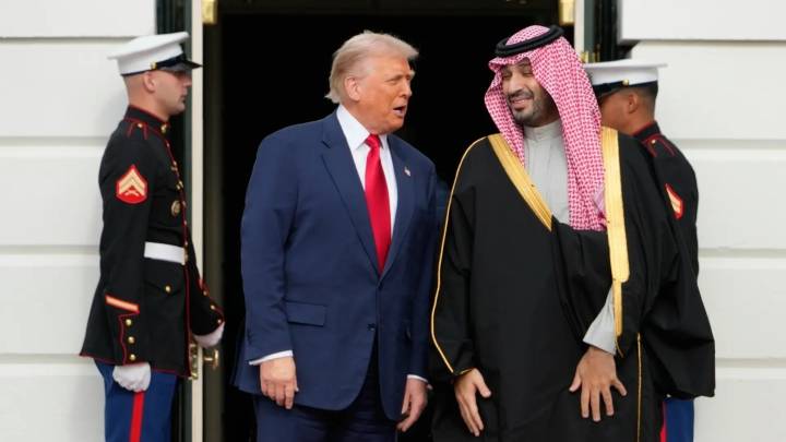 Trump recibe con un gran desfile militar y honores de Estado al príncipe heredero de Arabia Saudí en la Casa Blanca