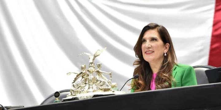 Kenia López Rabadán explica reforma contra la extorsión
