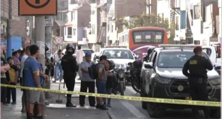 San Martín de Porres: extorsionadores balean 10 veces a chofer de bus de línea San Germán