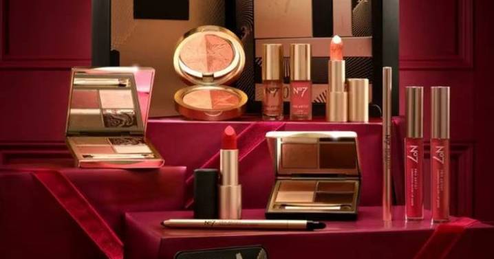 Shoppers rush to get Boots £45 beauty calendar worth £160