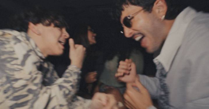 Sebastián Yatra y Xavi exploran nuevos sonidos en su colaboración “LA FKN VIBRA”