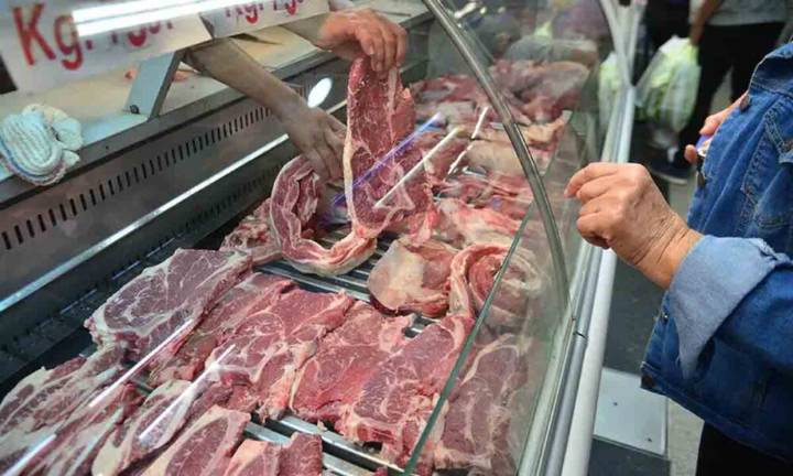 Carne, pan y café son los alimentos que más se han encarecido en Bahía en el último año
