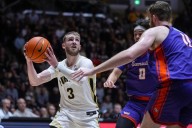 Loyer scores career-high 30 as No. 1 Purdue routs Evansville