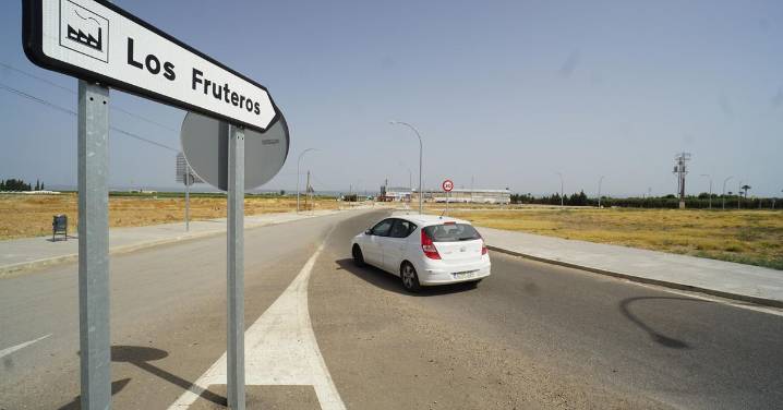 Fuente Palmera ya tiene cuatro empresas interesadas en establecerse en el polígono Los Fruteros