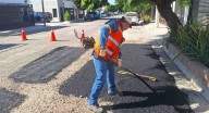Reparan vialidades cuadrillas de bacheo en 12 colonias de Hermosillo