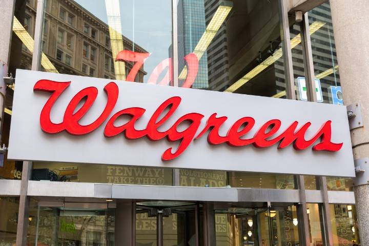 Walgreens elimina el pago de días festivos para empleados por hora