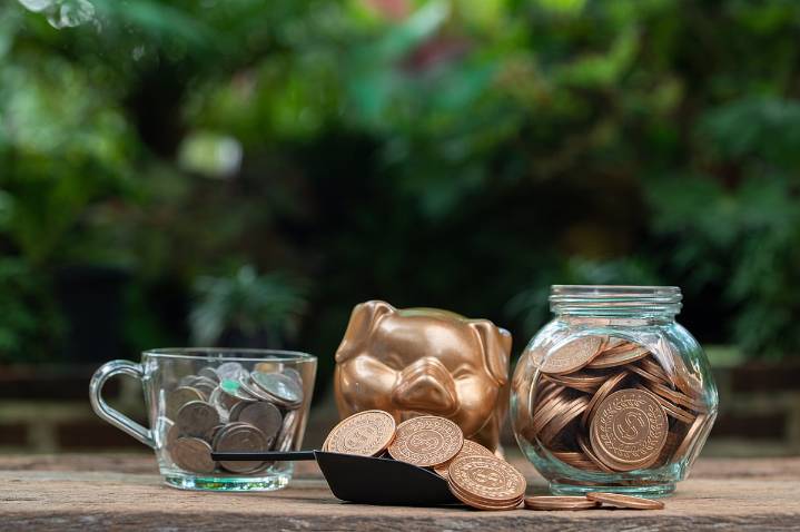 RD vs SIP: Which Is Better For Rs 10 Lakh Target By 2028?