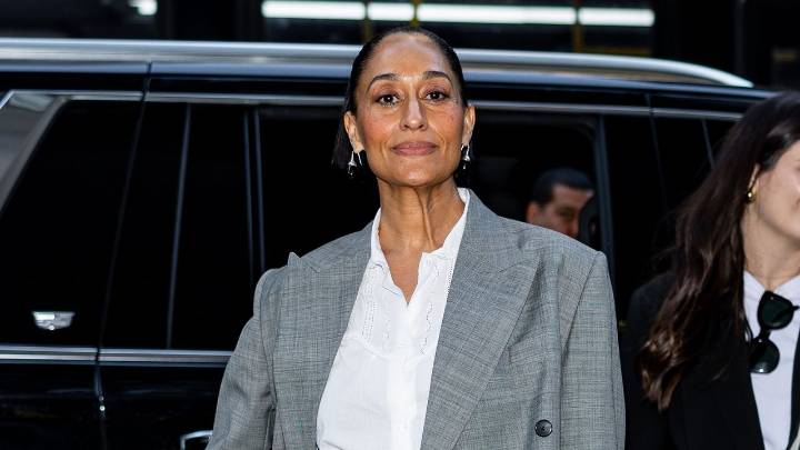 The Noughties-Era Prada Galleria Bag Is Still A Fashion Favourite