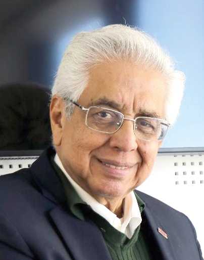 Prevé la UAQ un 2026 complejo