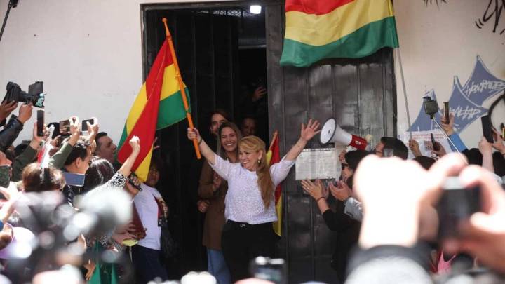 Liberada expresidenta de Bolivia Jeanine Áñez después de más de 4 años de cárcel