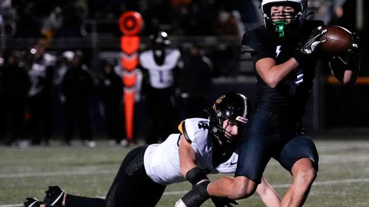 Iowa City Liberty football beats Southeast Polk in Iowa playoffs