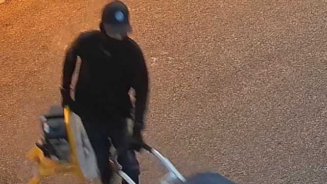 Balloon kit 'Patriot' stolen from Balloon Fiesta Park warehouse