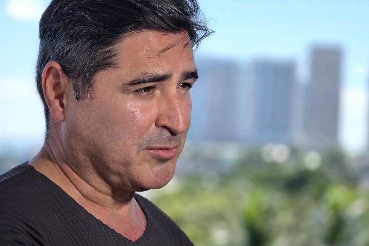 El mexicano José Carlos Díaz es ahora el principal curador de arte de Miami