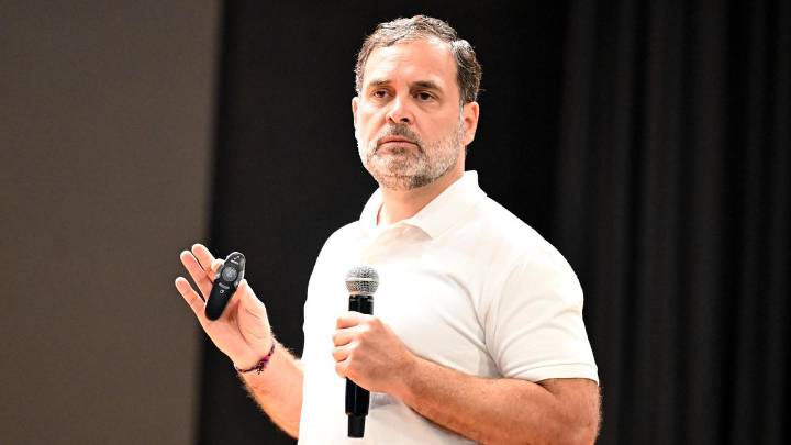 Remarks against Army: Supreme Court extends stay on trial court proceedings against Rahul Gandhi