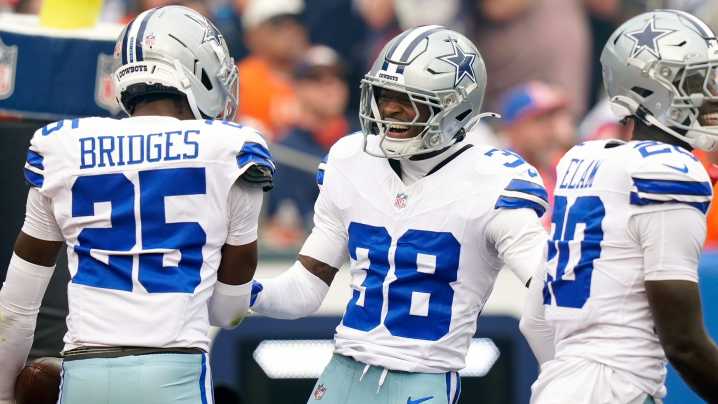 What is the Cowboys record on Thanksgiving? And who is Alijah Clark?
