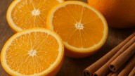 Cáscaras de naranja y canela: los beneficios de este truco casero para purificar el hogar y atraer buenas energías