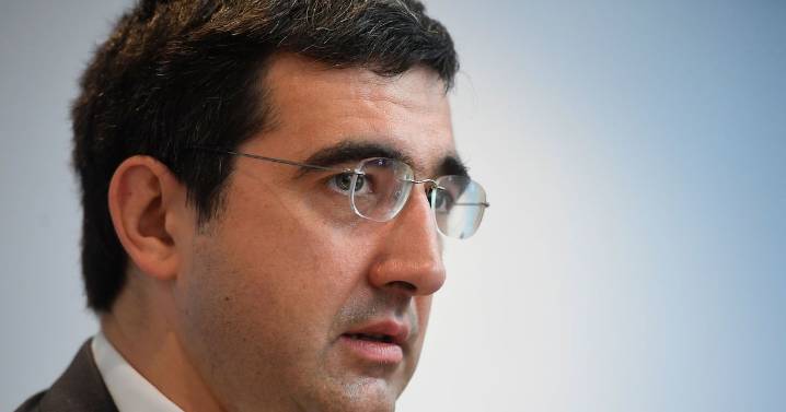 Vladimir Kramnik investigated over comments about rival chess champion