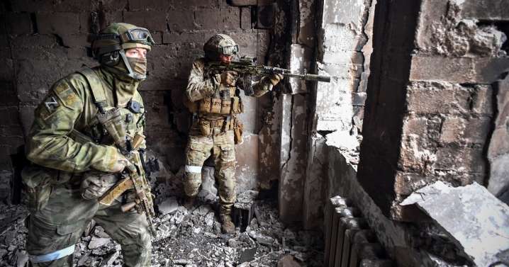 Sudáfrica abre una investigación para determinar cómo 17 ciudadanos fueron reclutados para combatir en Ucrania