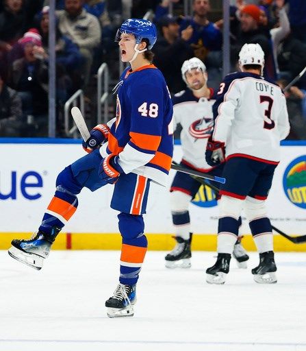 Islanders' Matthew Schaefer becomes youngest NHL defenseman with multigoal game