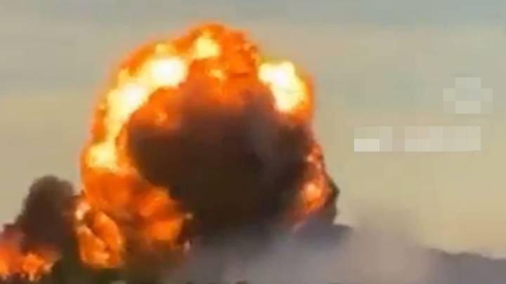 UPS Plane Crashes At Louisville Airport in Kentucky, On Video