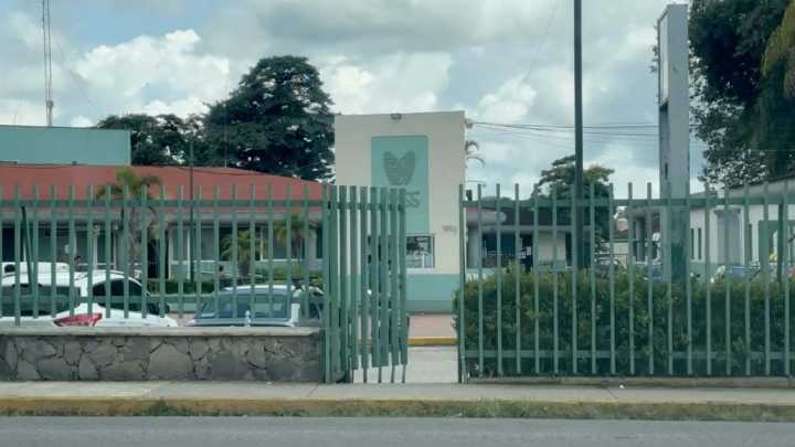 Menor Muere Intoxicado por Humo de Anafre en Coscomatepec; Familia Buscaba Protegerse del Frío