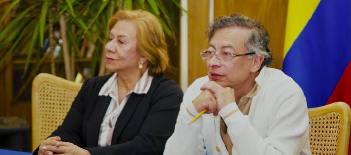 "Esto se llama censura": Petro por orden de sacar diálogo de película de la toma al Palacio de Justicia