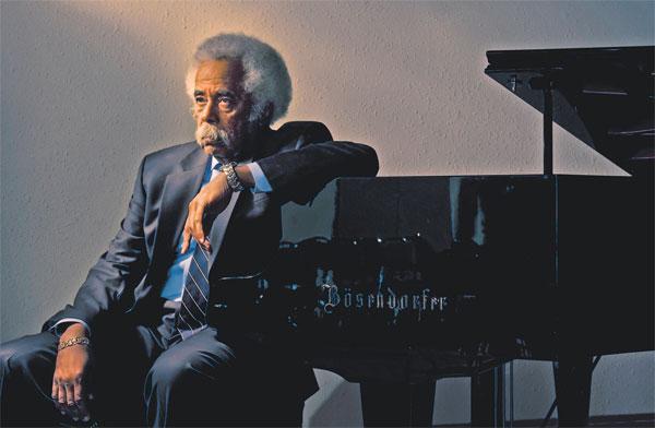 Tireless Colorado jazz pianist-bandleader Purnell Steen has died