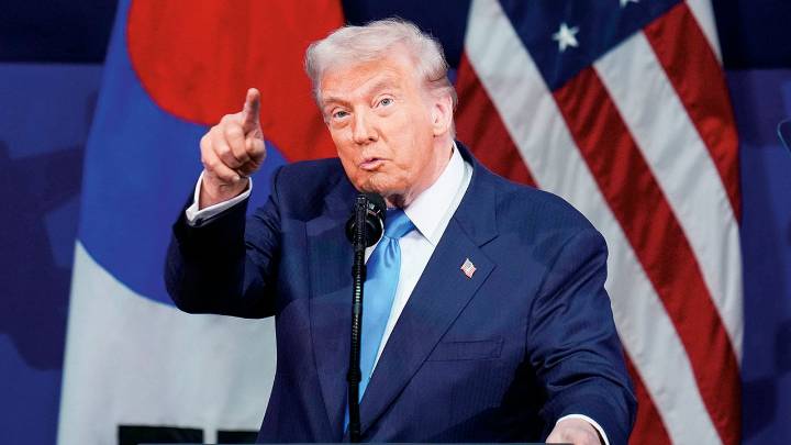 Trump se contradice y ahora defiende la visa H-1B para trabajadores extranjeros: ¿usted puede aplicar?