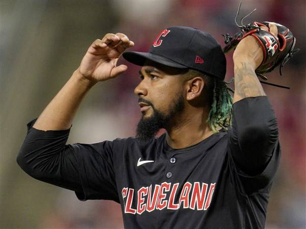 Guardians' Clase arrested at New York airport in connection with alleged gambling scheme