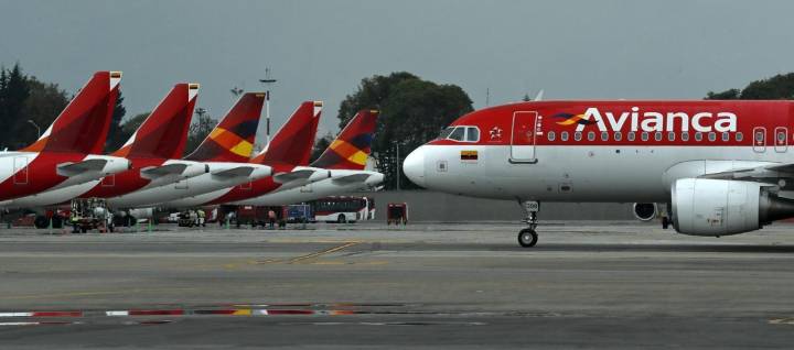 Avianca suspende vuelos desde y hacia Venezuela