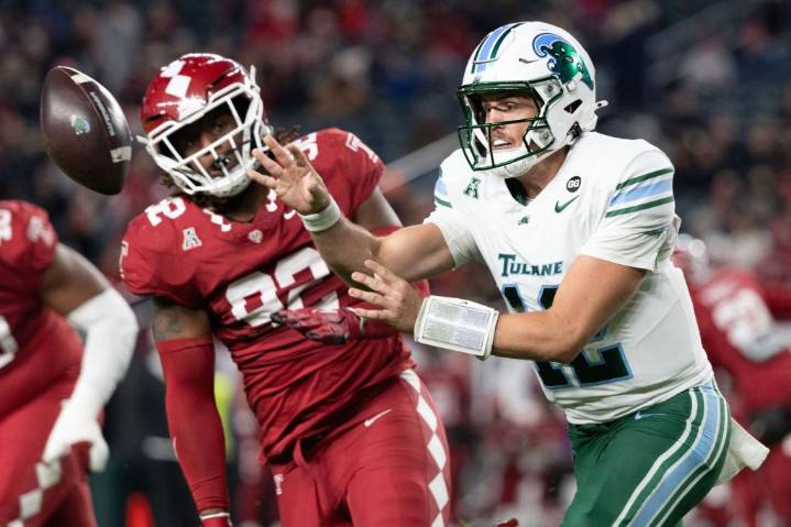 College Football: Retzlaff leads No. 24 Tulane past Temple
