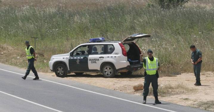 Fuga de película: Un detenido provoca un accidente del vehículo de la Guardia Civil y escapa engrilletado entre Algaida y Llucmajor