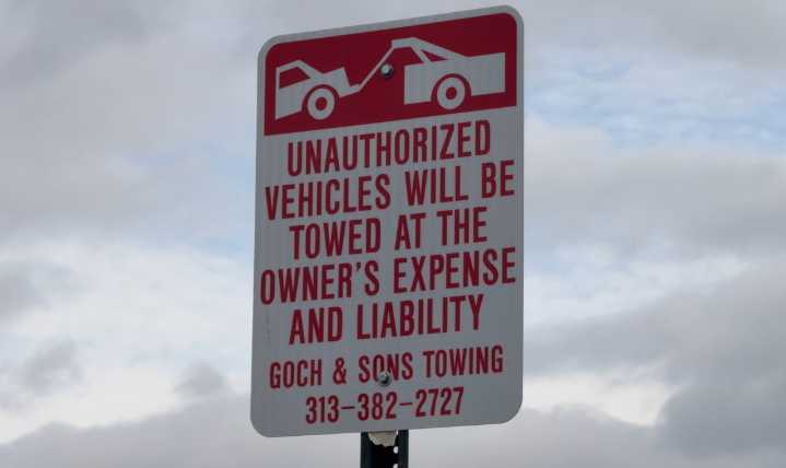 'Grab the car by any means.' Ex-employees say Detroit tow company preyed on drivers