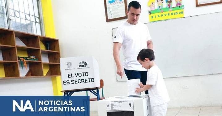 Finalizó el referendo en Ecuador y comenzó el conteo de votos