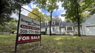 Sellers taking homes off the market at fastest pace in nearly a decade