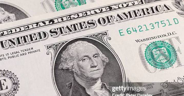 ...Y remesas caen 2.7% a tasa anual en septiembre; acumulan 6 meses con pérdidas