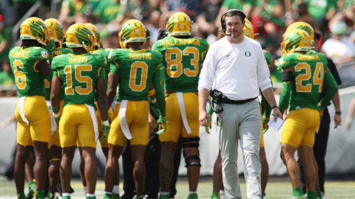 Surprise! Oregon slots in at No. 9 in first College Football Playoff rankings, lower than in AP poll