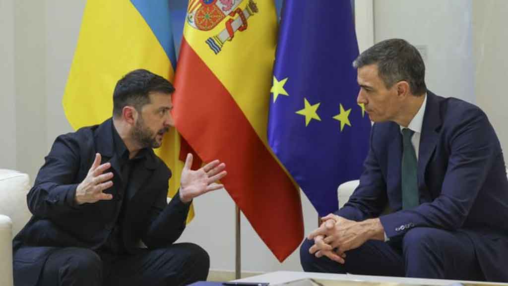 España redobla ayuda a Ucrania tras visita de Zelenski