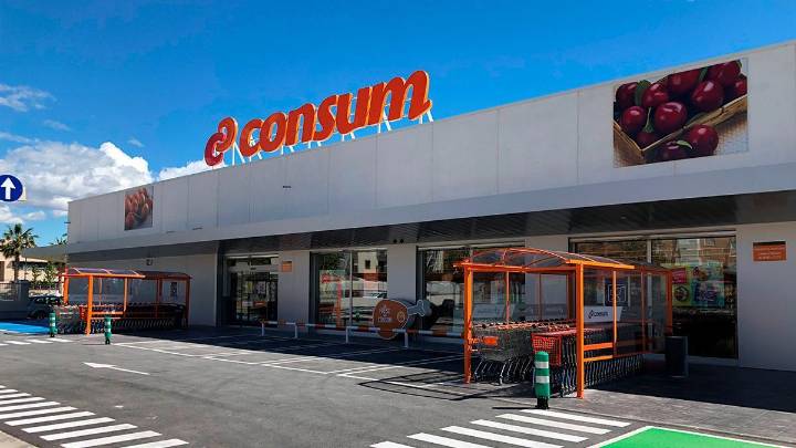 Consum abre 53 tiendas y revoluciona la venta online