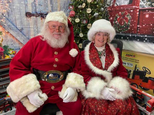 Visit Santa at Apple Farm Service stores soon