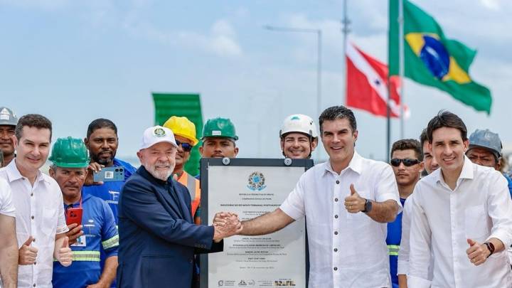 Lula visitó las obras del puerto que alojará los "hoteles flotantes" para la COP30