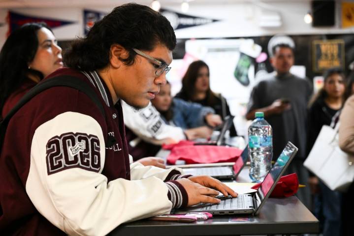 13 Inland Empire school programs win Golden Bell Awards for excellence