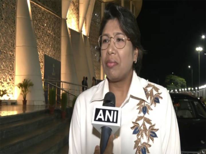 Jhulan praises Ghosh after India clinche maiden Women's CWC title