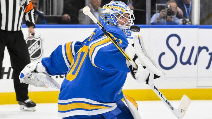 Jordan Binnington draws internet’s ire after trying to steal Alex Ovechkin’s 900th goal puck